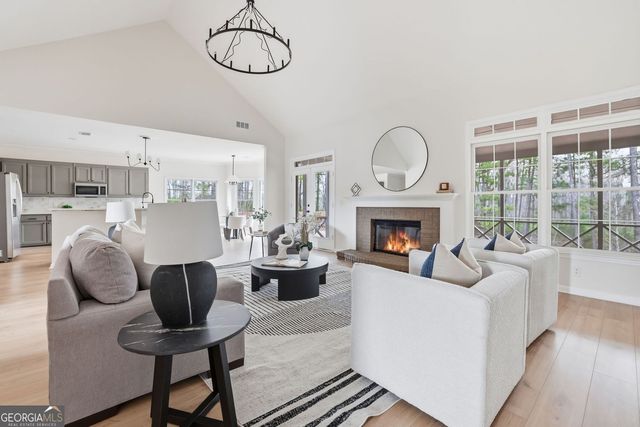 1554 Beaver Creek Lane, Snellville, GA 30078