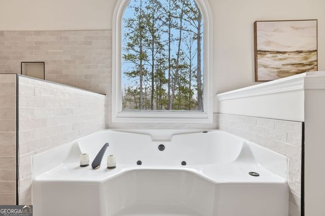 1554 Beaver Creek Lane, Snellville, GA 30078