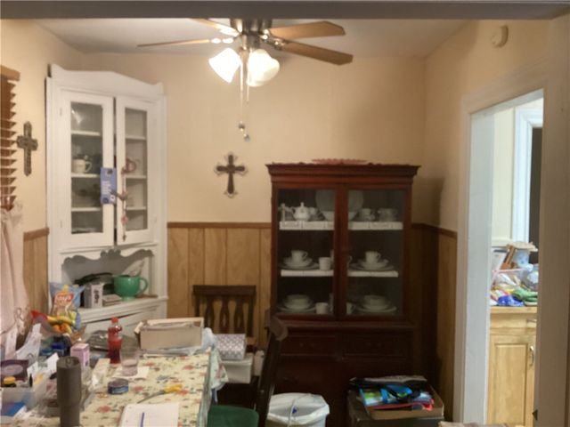 1021 E 2nd St, Alice, TX 78332