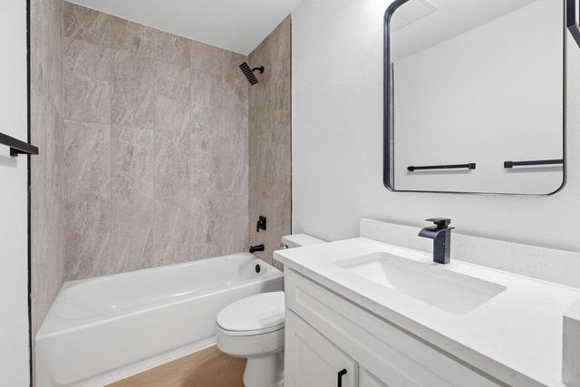 2204 Toro Canyon RD, Austin, TX 78746