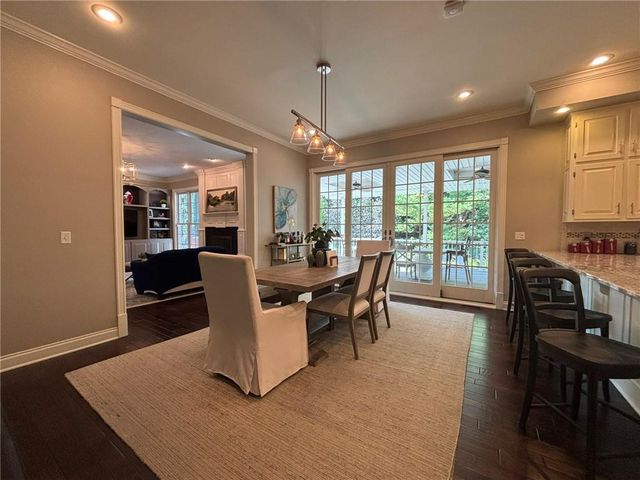 28 Court Lane, St Joseph, MO 64506