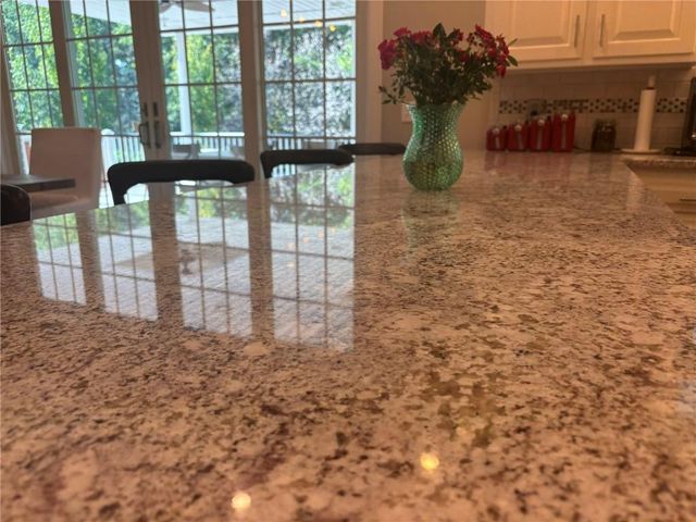 28 Court Lane, St Joseph, MO 64506