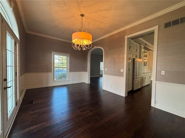 28 Court Lane, St Joseph, MO 64506