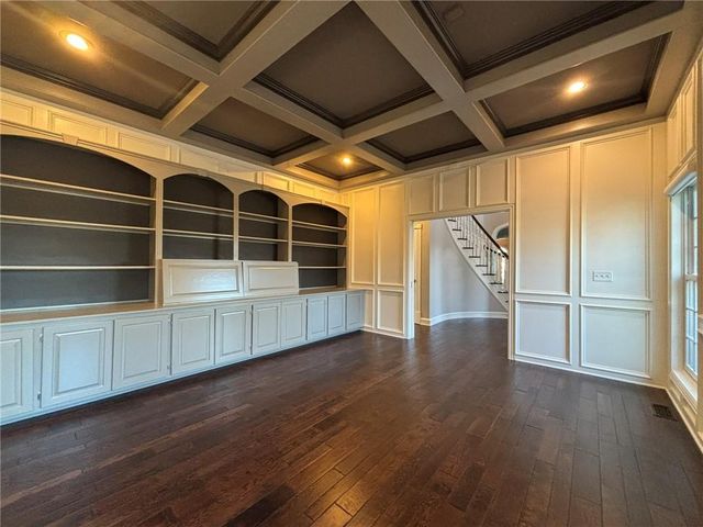 28 Court Lane, St Joseph, MO 64506