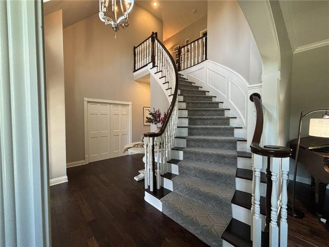 28 Court Lane, St Joseph, MO 64506