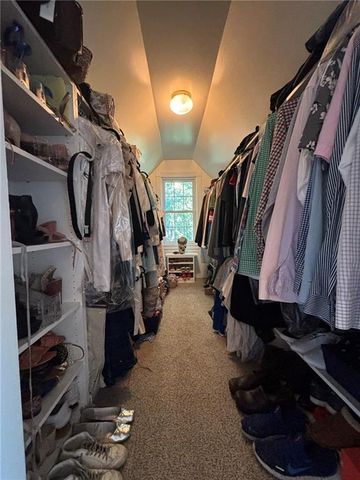 28 Court Lane, St Joseph, MO 64506