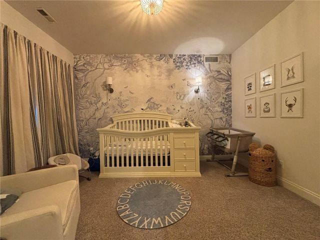 28 Court Lane, St Joseph, MO 64506