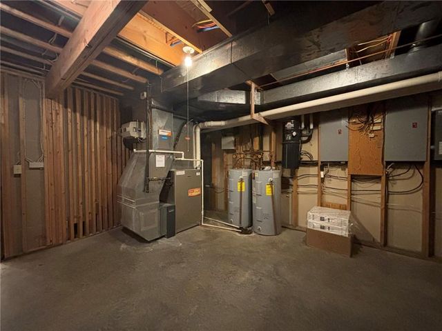 28 Court Lane, St Joseph, MO 64506