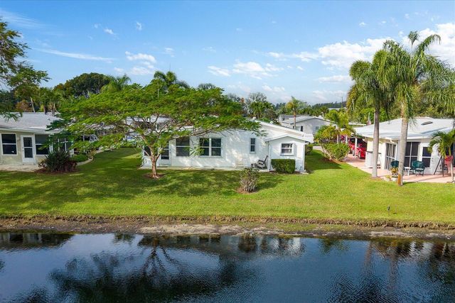 7904 Meadowlark Lane, Port St. Lucie, FL 34952