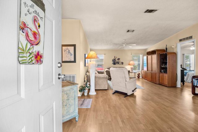 7904 Meadowlark Lane, Port St. Lucie, FL 34952
