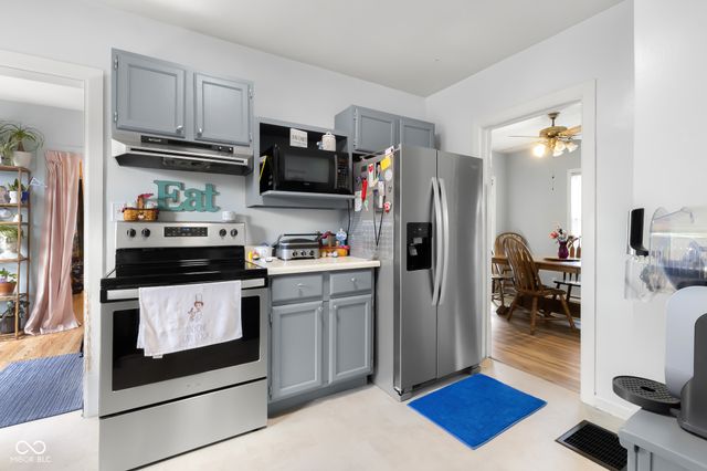 2411 Ohio Avenue, Columbus, IN 47201