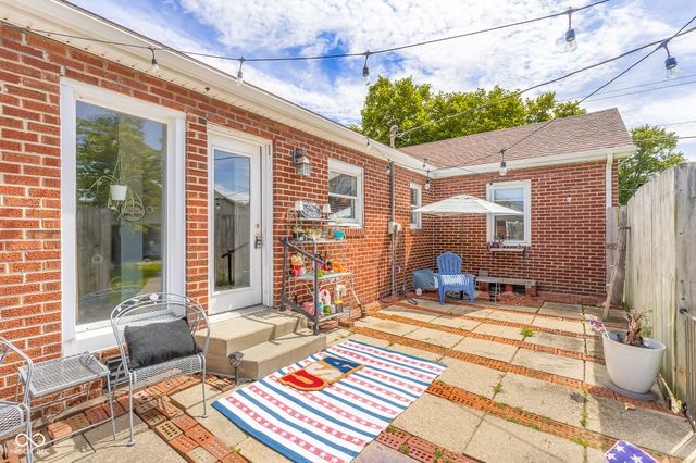 2411 Ohio Avenue, Columbus, IN 47201