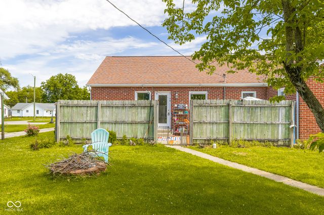 2411 Ohio Avenue, Columbus, IN 47201