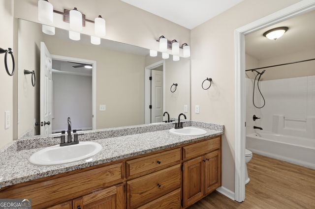 981 Hoyt Street, Cornelia, GA 30531