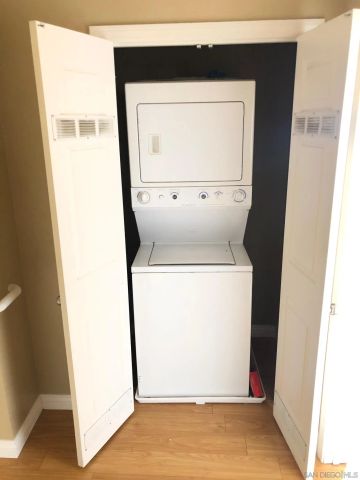 7280 Hyatt St 3, San Diego, CA 92111