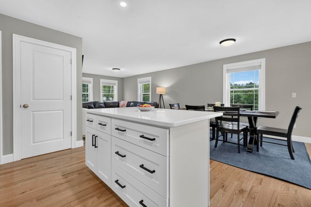 20 Woodbury Lane, Boscawen, NH 03303