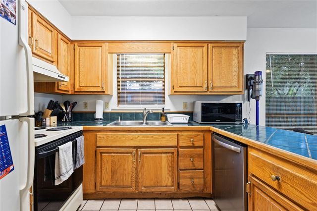 20 NW 24TH STREET, Gainesville, FL 32607