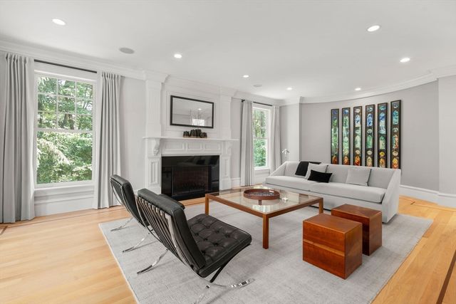 300 Glen Road, Weston, MA 02493