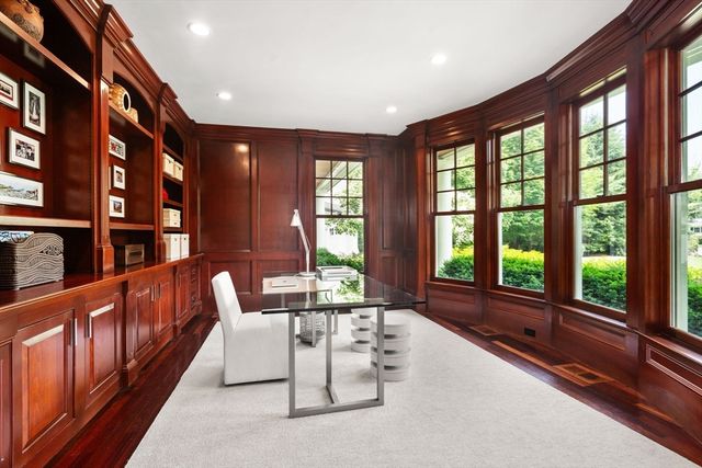 300 Glen Road, Weston, MA 02493