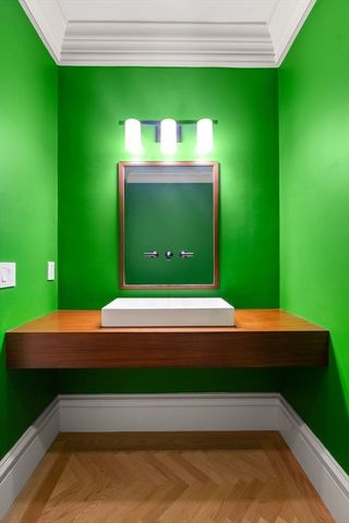 300 Glen Road, Weston, MA 02493