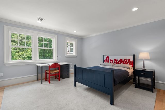 300 Glen Road, Weston, MA 02493