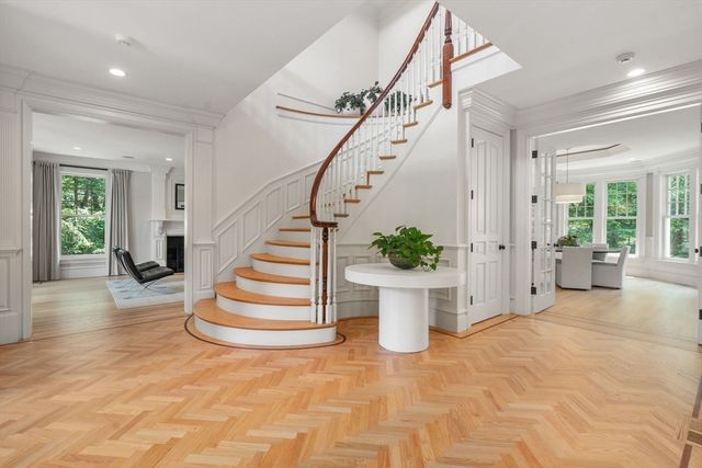 300 Glen Road, Weston, MA 02493