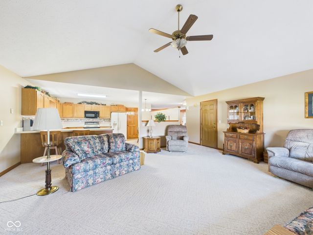 211 Orchard Lane, Alexandria, IN 46001