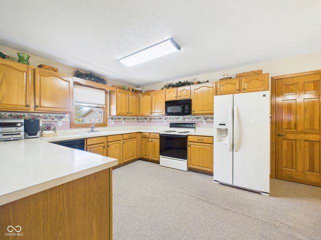 211 Orchard Lane, Alexandria, IN 46001