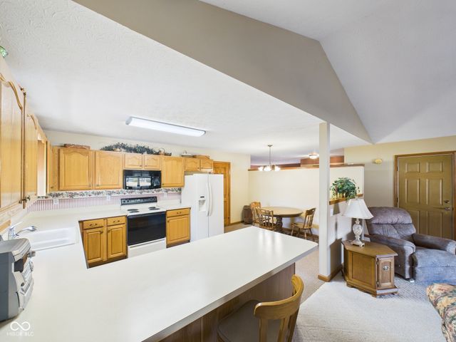 211 Orchard Lane, Alexandria, IN 46001