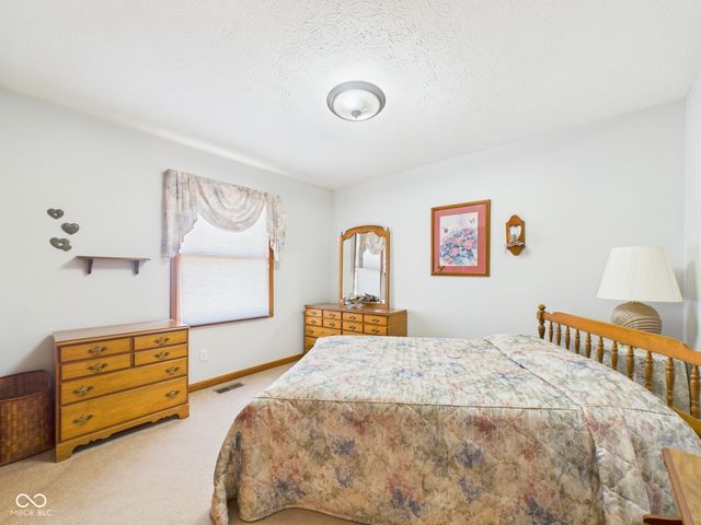 211 Orchard Lane, Alexandria, IN 46001