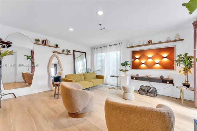 865 Collins Ave 307, Miami Beach, FL 33139