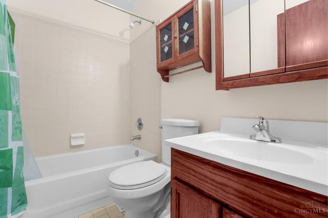 7316 Osceola Drive, Madeira, OH 45243