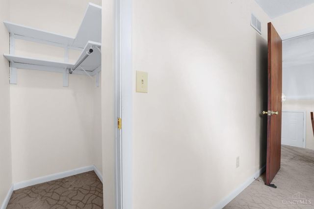 7316 Osceola Drive, Madeira, OH 45243