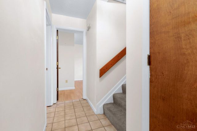 7316 Osceola Drive, Madeira, OH 45243