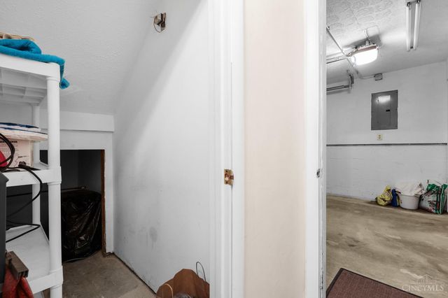 7316 Osceola Drive, Madeira, OH 45243