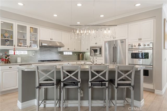 24 Malibu, Irvine, CA 92602