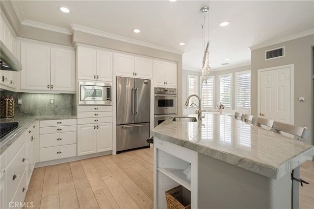 24 Malibu, Irvine, CA 92602