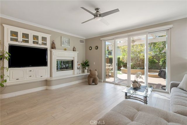 24 Malibu, Irvine, CA 92602