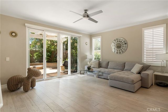 24 Malibu, Irvine, CA 92602