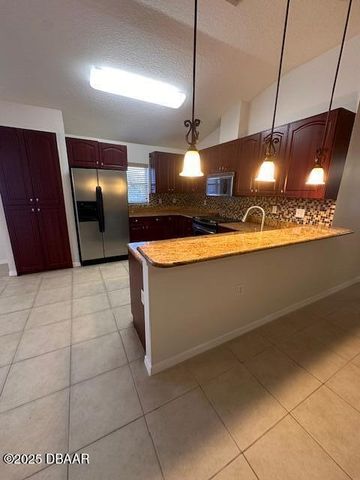 6820 Stoneheath Lane, Port Orange, FL 32128