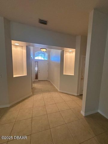 6820 Stoneheath Lane, Port Orange, FL 32128