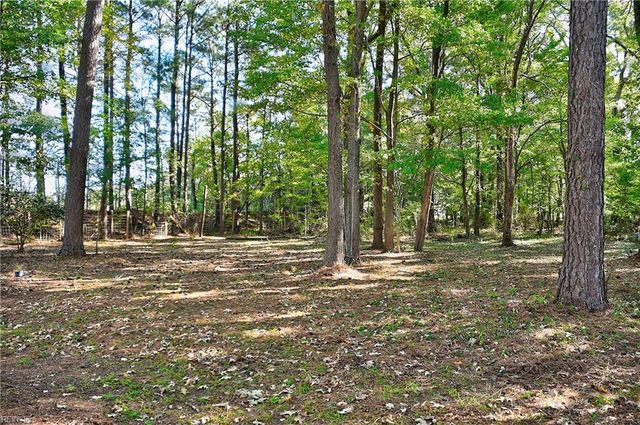 2404 Navarre WAY, Virginia Beach, VA 23456