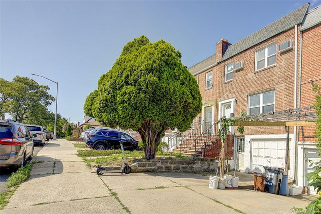 53-21 194th Street, Flushing, NY 11365