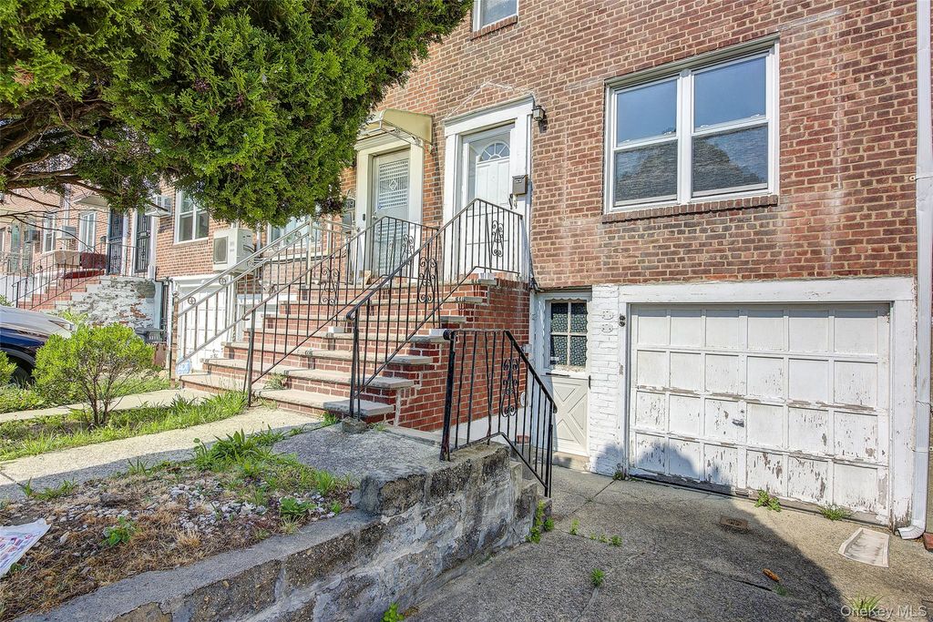 53-21 194th Street, Flushing, NY 11365