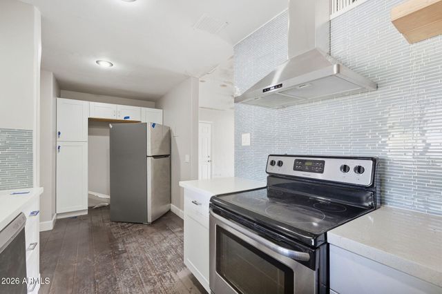 2016 W WHITTON Avenue, Phoenix, AZ 85015