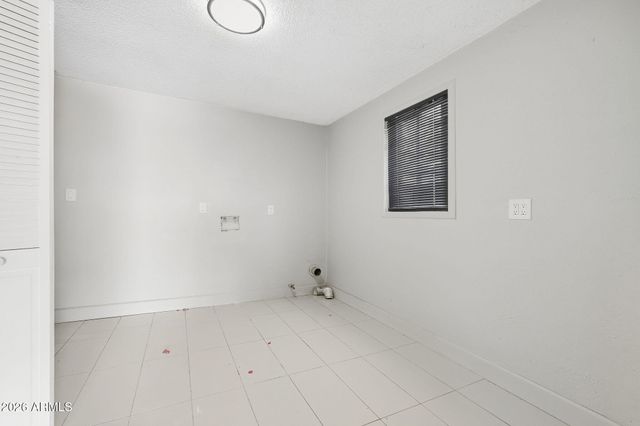 2016 W WHITTON Avenue, Phoenix, AZ 85015