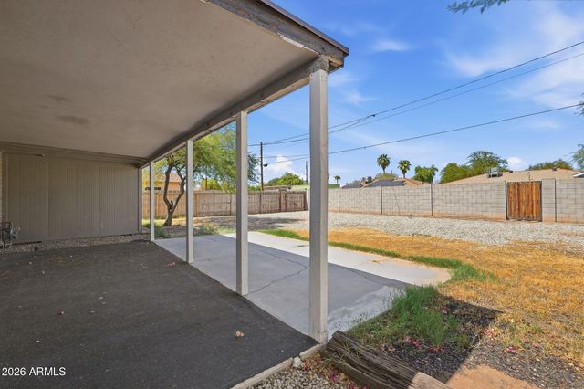 2016 W WHITTON Avenue, Phoenix, AZ 85015