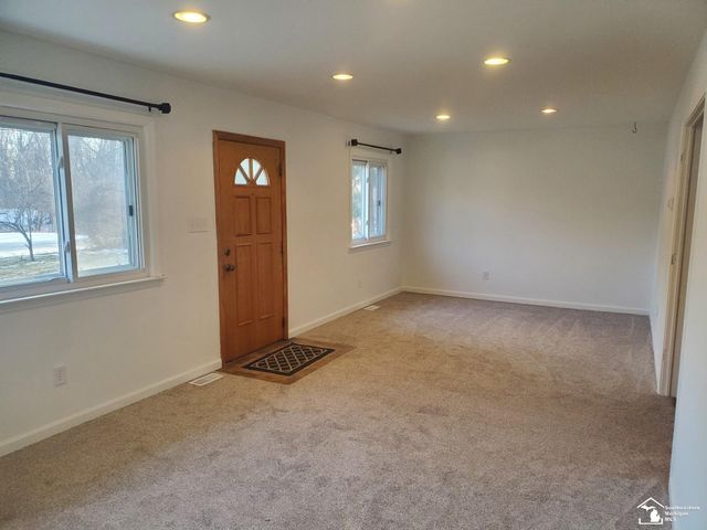 33790 Steadman Road, New Boston, MI 48164