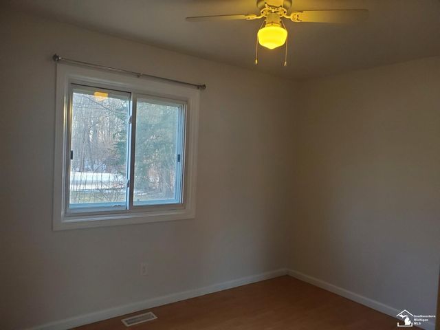 33790 Steadman Road, New Boston, MI 48164