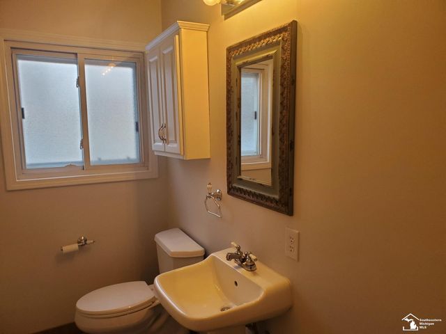 33790 Steadman Road, New Boston, MI 48164